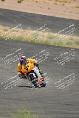 media/Jun-04-2022-WERA (Sat) [[b852bbbd55]]/Race 4 C Superbike Expert Novice/